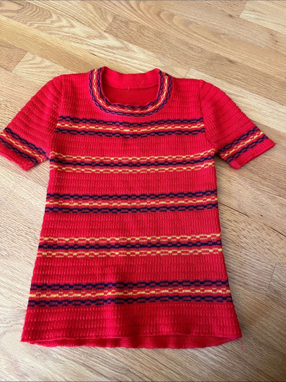 Vintage girls 5/6 Bright Red Striped Knit Short-Sleeve Top